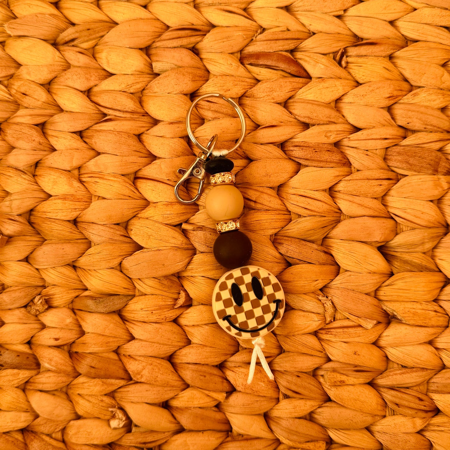 Neutral Checkered Smiley Face