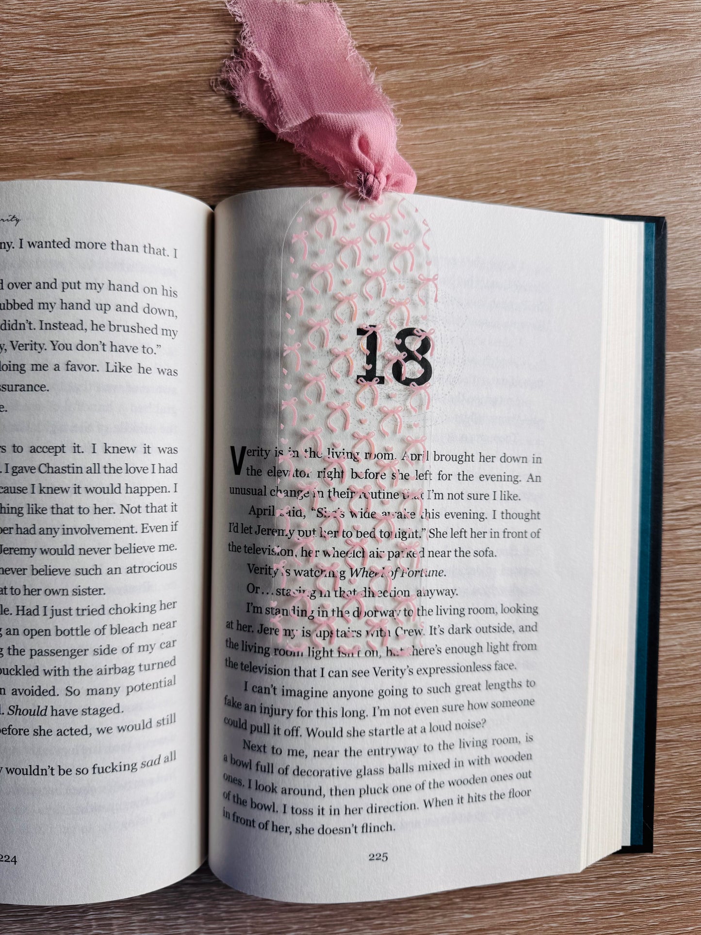Mini Pink Bows Bookmark