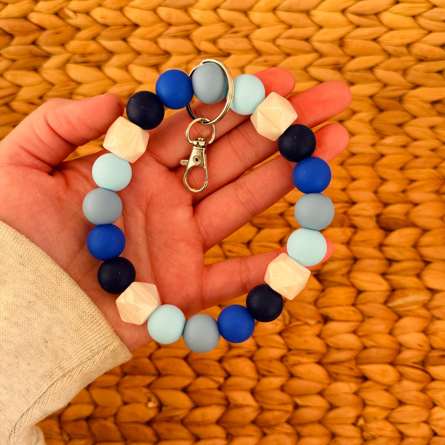 Shades of Blue Beaded Wristlet