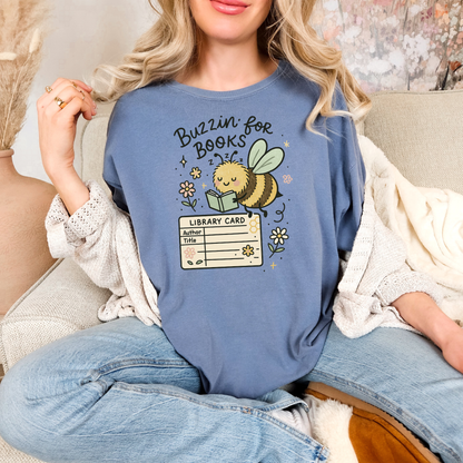 Buzzzin for Books Tee