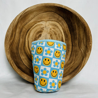 22oz Checkered Smiles Coffee Sleeve