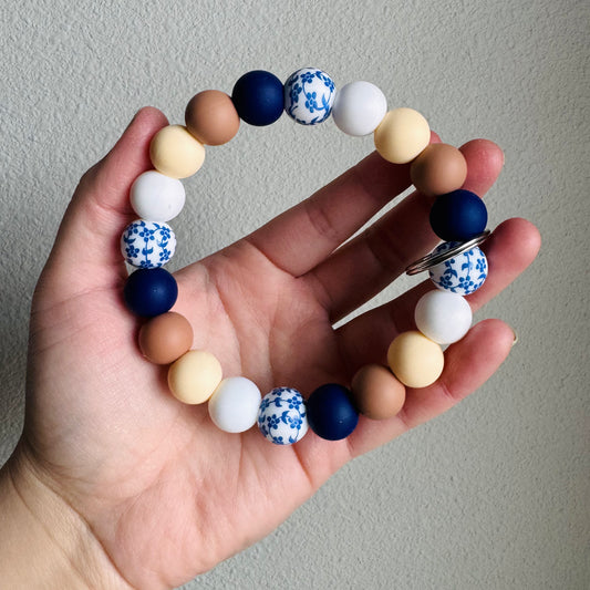 Blue Willow Dreams Beaded Wristlet